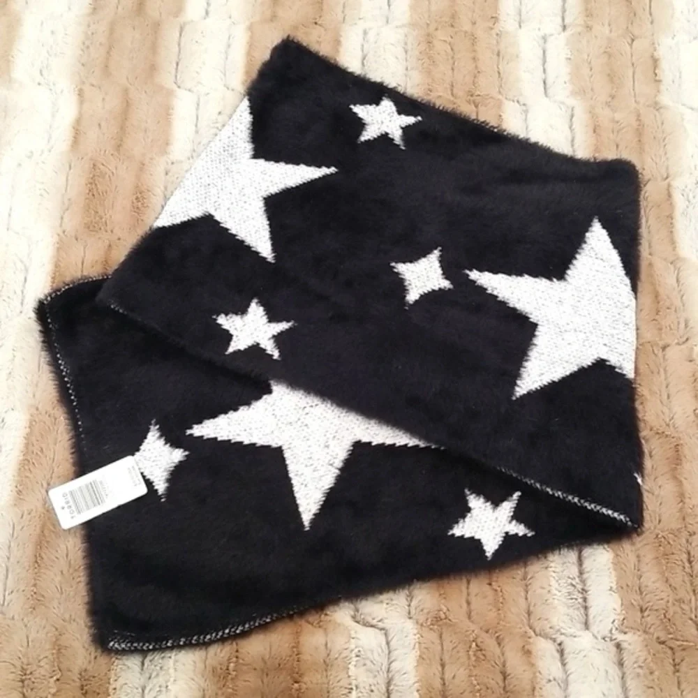 NWT Torrid Black & White Star Oversized Cozy Scarf 80” x 14”